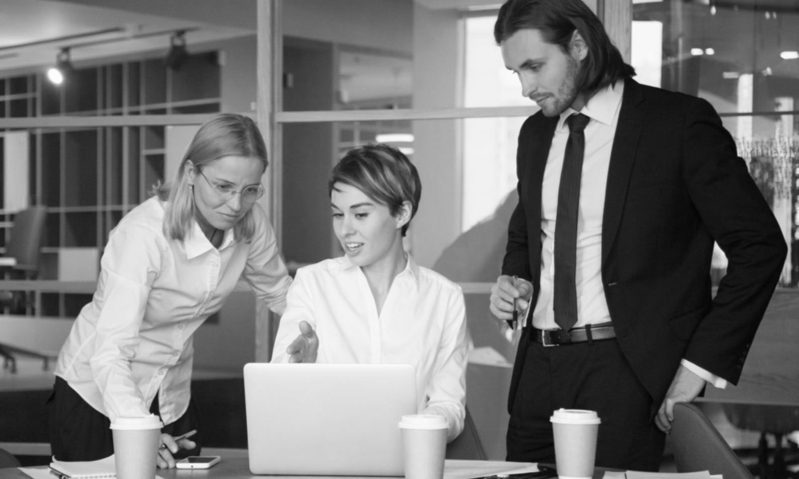 Finanzplanung und Strategieentwicklung im Beratungsgespräch